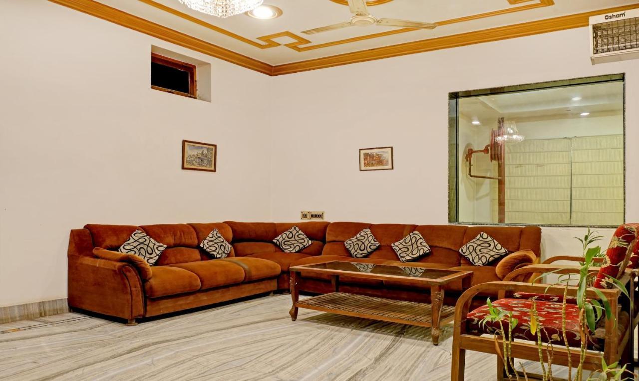 Treebo Trend Gupta Inn فاراناسي المظهر الخارجي الصورة